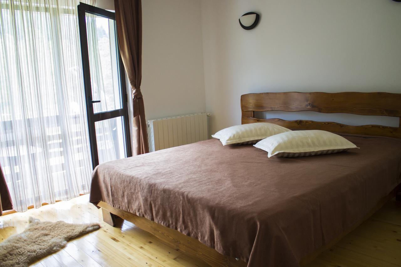 Cabana Barlogul Lupilor Villa Berevoesti Kültér fotó